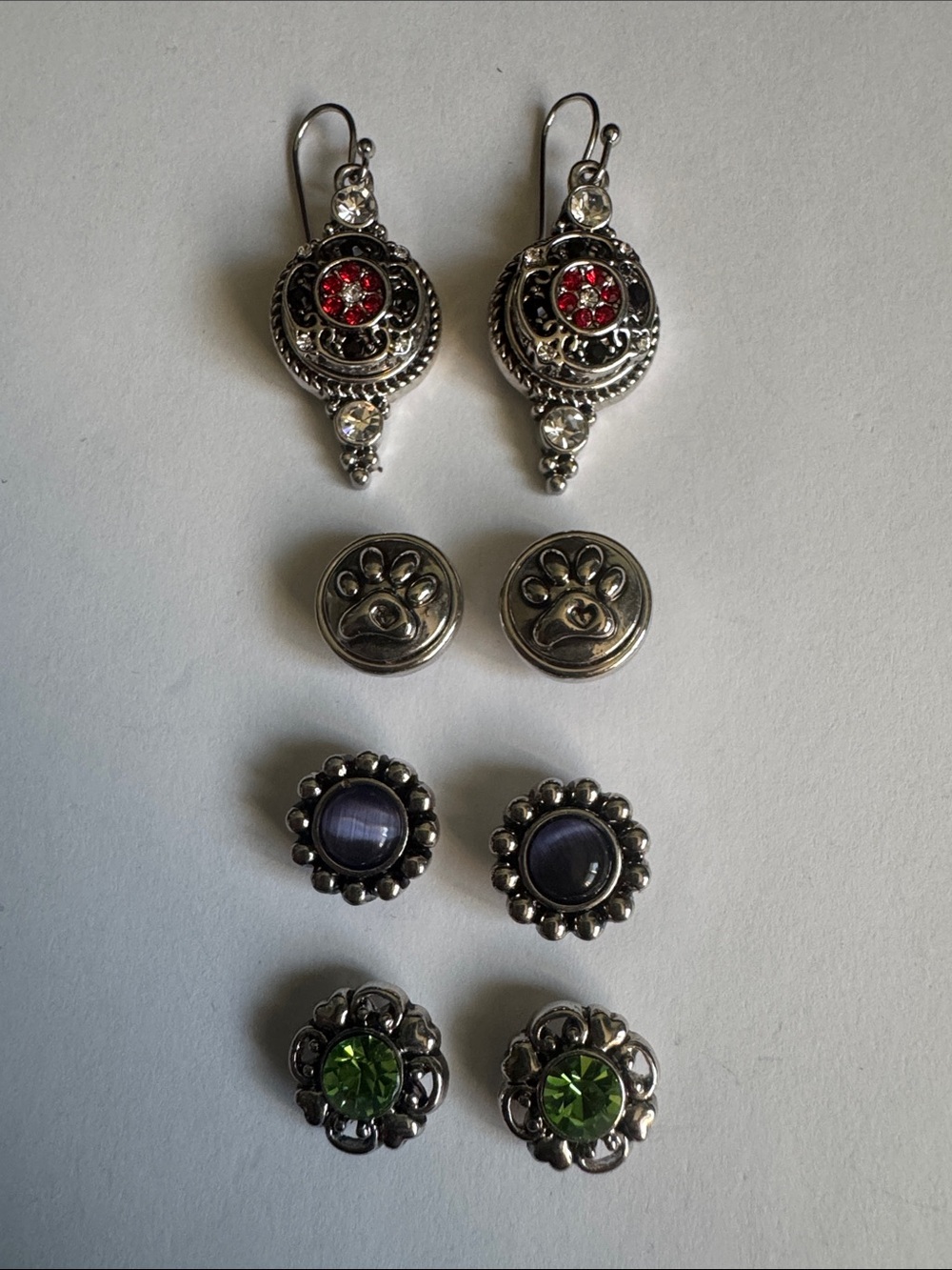 Magnolia and Vine 18mm Snap Earring Set with 4 Pairs of Charms